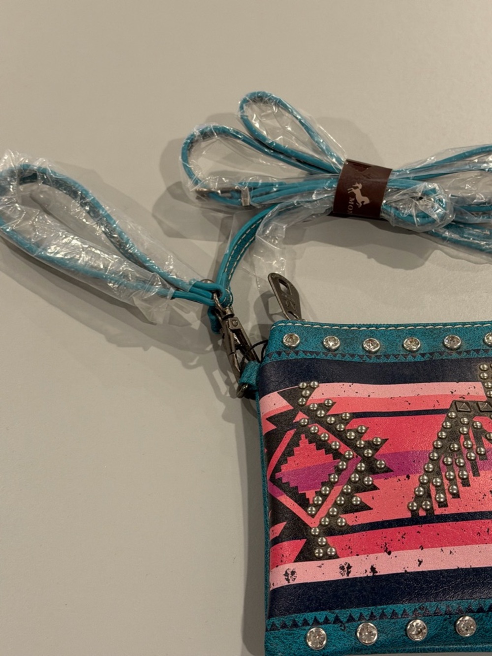 Montana West Aztec Collection Crossbody Clutch - Picture 5 of 8